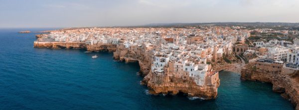 polignano AdobeStock_388829195